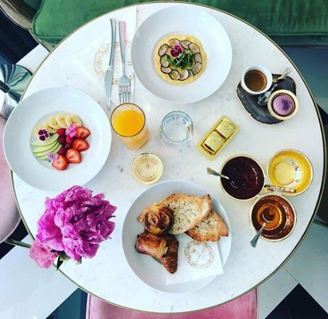 Cafe Les Deux
