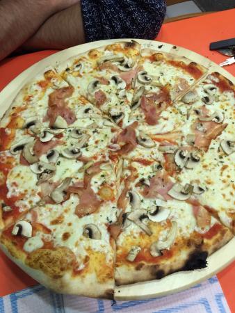 Pizzeria Napolitana
