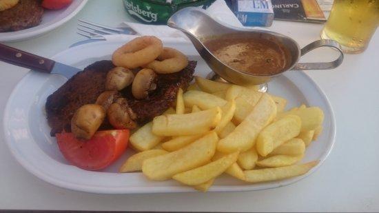 Looneys Lounge