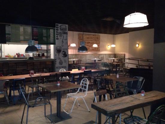 Raff Tapas & Bar Teatinos
