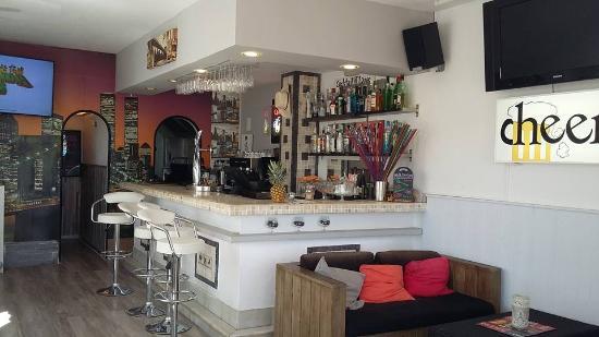 Cheers Bar