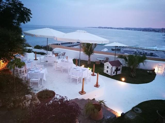 Blankko Restaurant & Lounge Bar