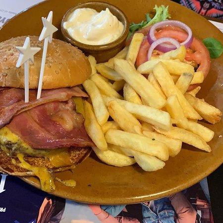 Foster's Hollywood