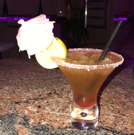 Hennessy's Lounge Bar