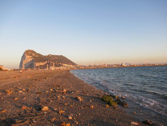 Playa De Poniente