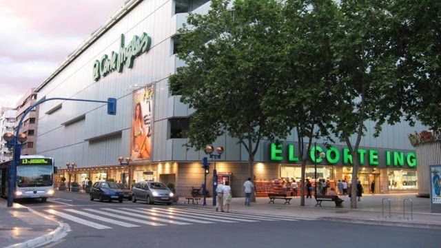 Nails 4'Us Puerto Banus El Corte Ingles