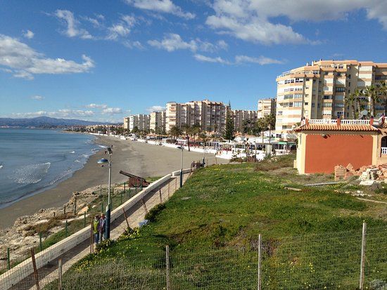 el Paseo Marítimo de Torrox Costa