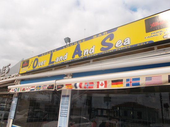 Olas Bar
